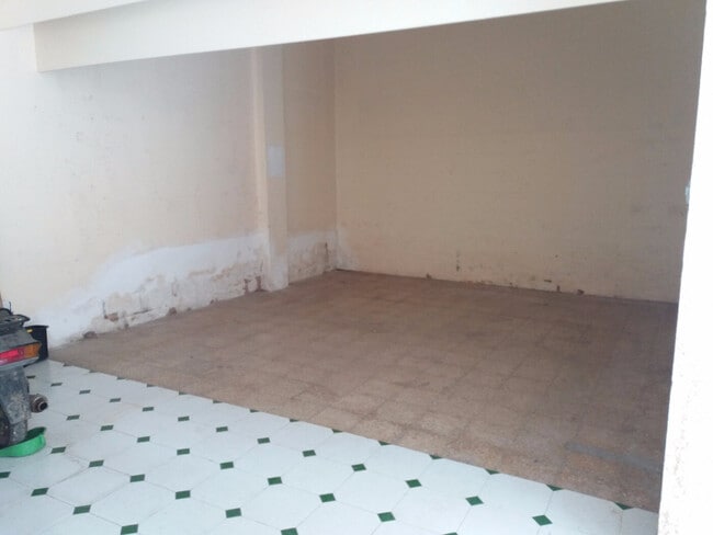 Más detalles de Carrer Cristóbal Monterde, 4, Alzira - Local en venta