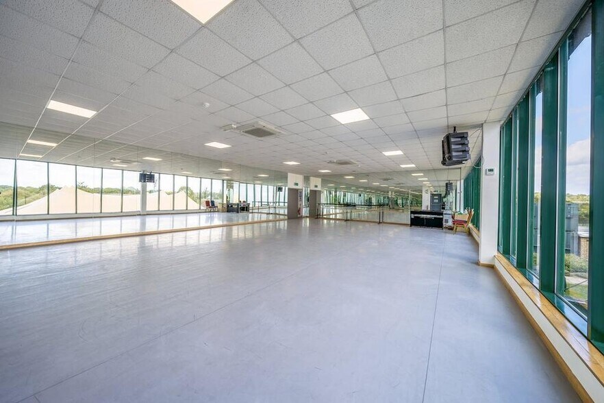 Southend Road, Stanford Le Hope en venta - Foto del edificio - Imagen 3 de 17