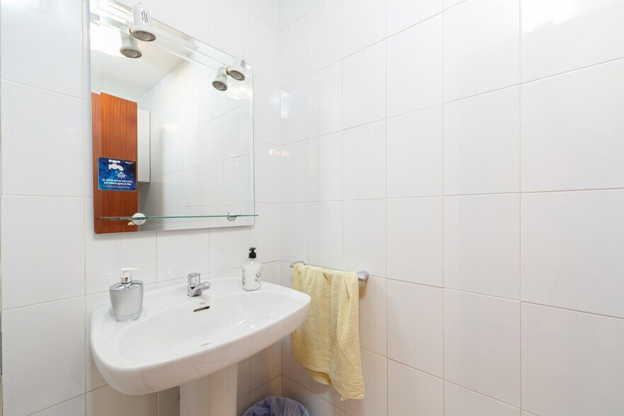 Local en Vigo, Pontevedra en venta - Foto del interior - Imagen 2 de 38