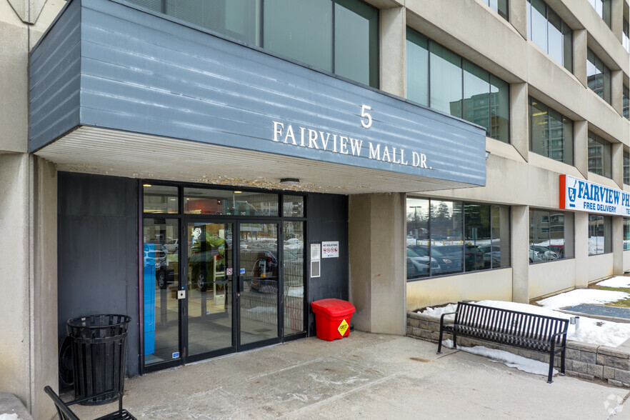 5 Fairview Mall Dr, Toronto, ON en alquiler - Foto del edificio - Imagen 3 de 5