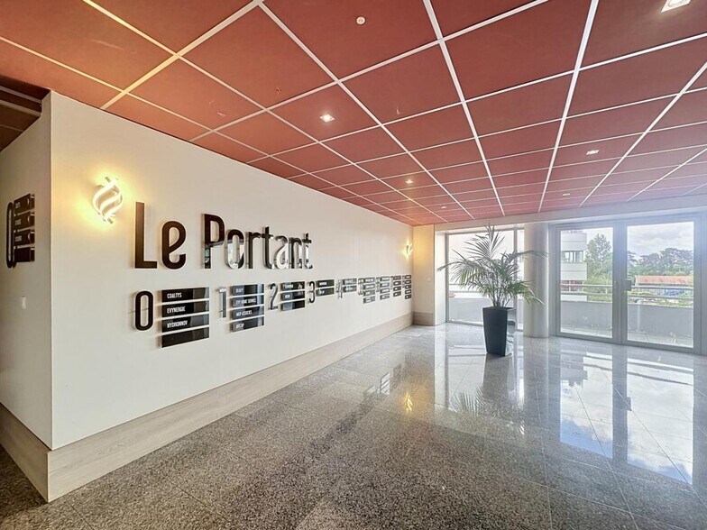 152 Grande Rue De Saint-Clair, Caluire-et-Cuire en venta - Vestíbulo - Imagen 2 de 4