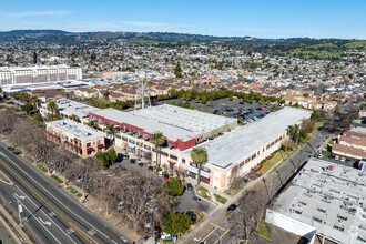 10950 International Blvd, Oakland, CA - VISTA AÉREA  vista de mapa - Image1