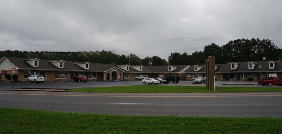 1029 W Fort Williams St, Sylacauga, AL en alquiler - Foto del edificio - Imagen 2 de 20