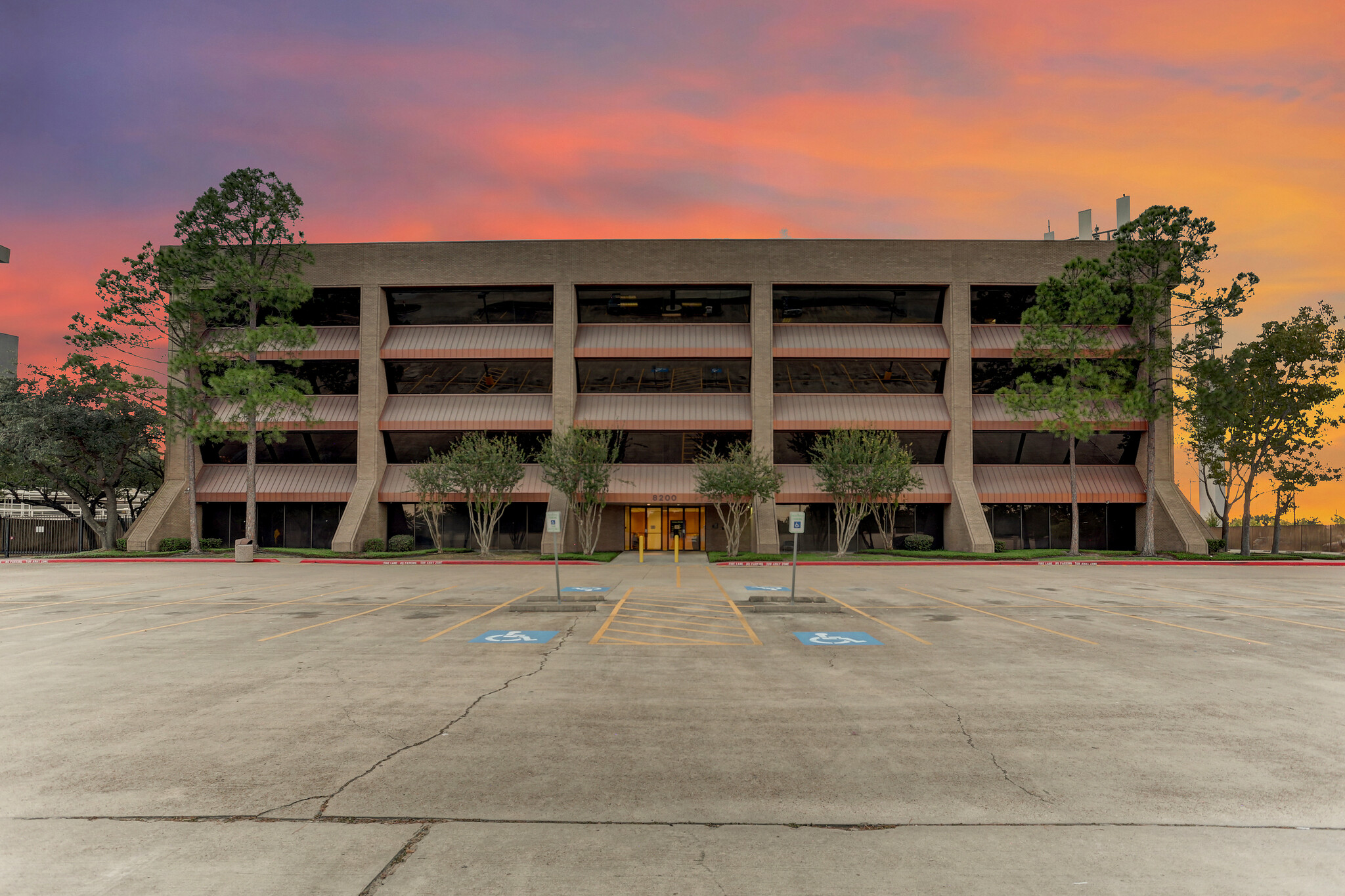 8200 Wednesbury Ln, Houston, TX en alquiler Foto del edificio- Imagen 1 de 7