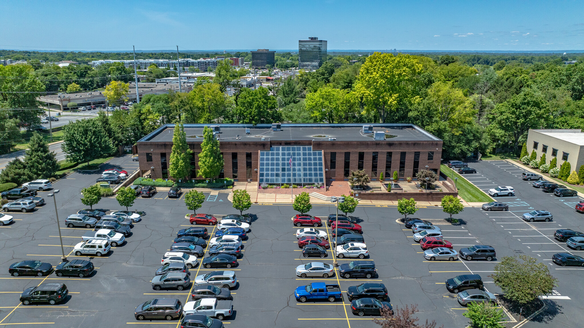 9911 Shelbyville Rd, Louisville, KY en venta Foto del edificio- Imagen 1 de 5