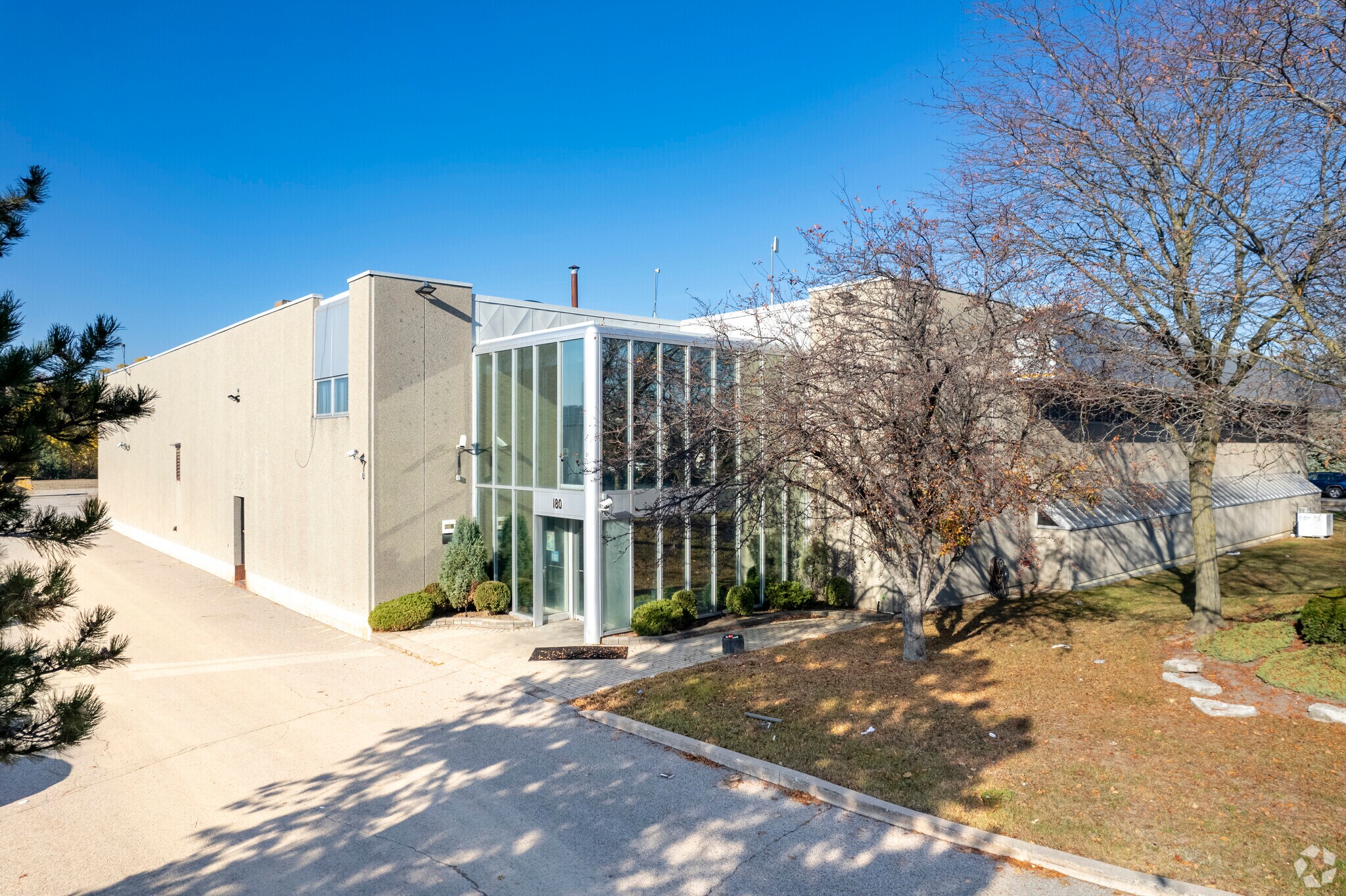 180 W Beaver Creek Rd, Richmond Hill, ON en venta Foto principal- Imagen 1 de 1