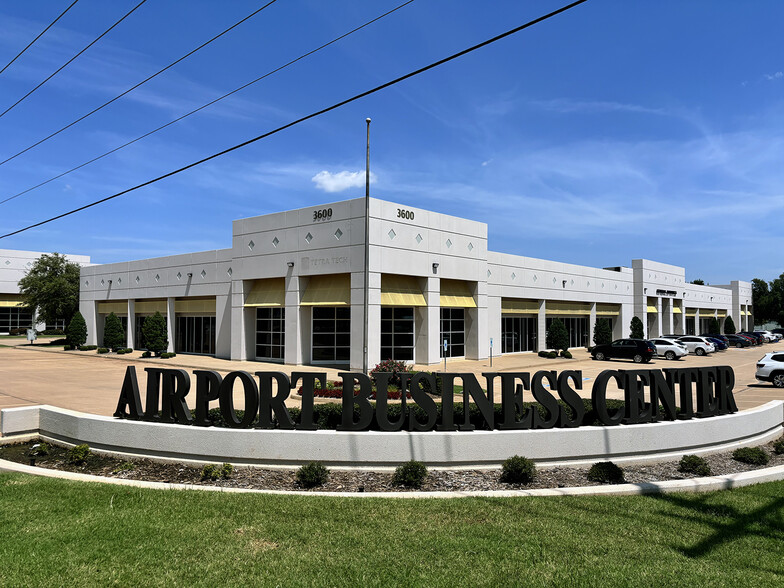 3600 S Macarthur Blvd, Oklahoma City, OK en alquiler - Foto del edificio - Imagen 1 de 3