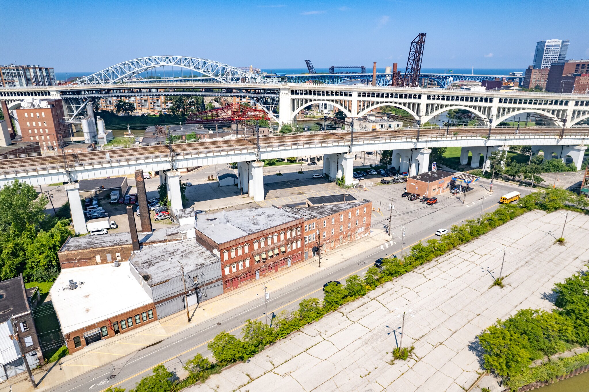 1720 Columbus Rd, Cleveland, OH en venta Foto del edificio- Imagen 1 de 1