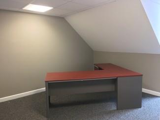 Más detalles para 700 Mobjack Pl, Newport News, VA - Coworking en alquiler