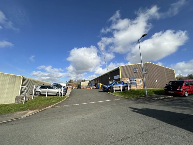 Meadow Clos, Plymouth en venta - Foto del edificio - Imagen 3 de 6