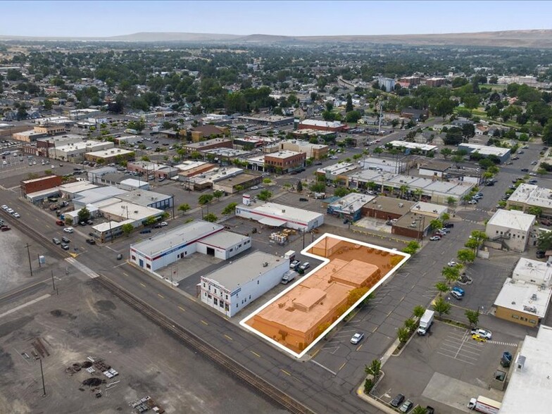 110 N Cascade St, Kennewick, WA en venta - Foto del edificio - Imagen 2 de 37