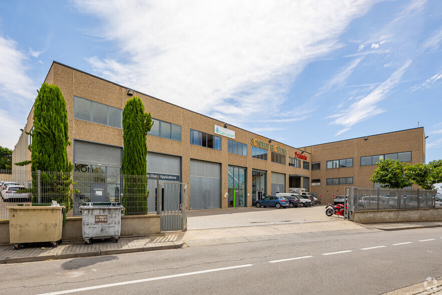 Nave en Barberà del Vallès, Barcelona en venta - Foto del edificio - Imagen 1 de 1