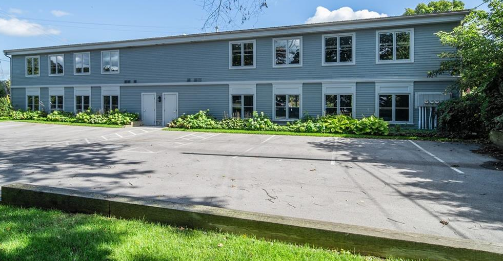 60 Mill St, Gananoque, ON en venta - Foto principal - Imagen 1 de 19