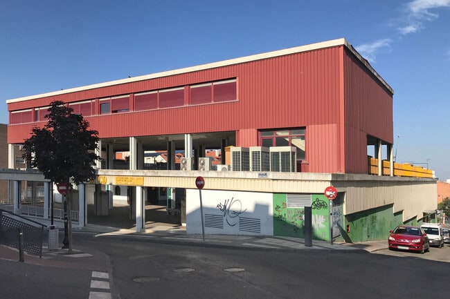 Más detalles de Calle Santa Teresa, 1, Arganda del Rey - Local en venta