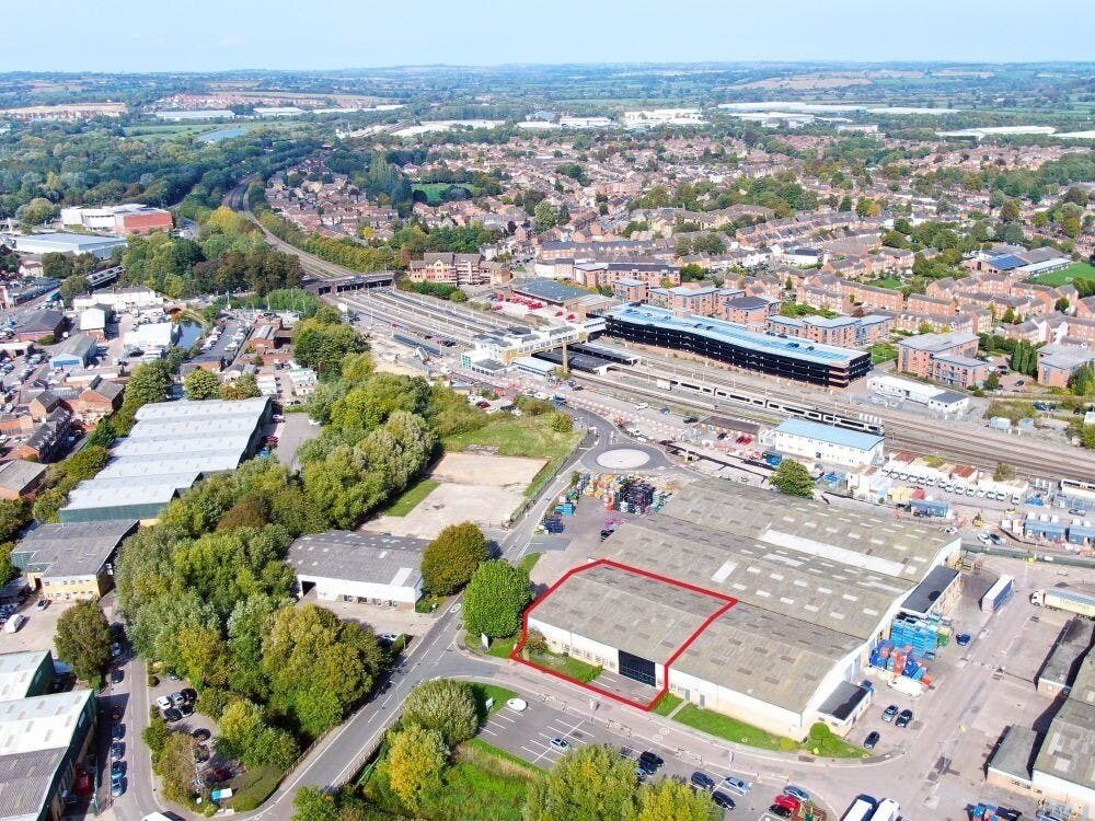 Unit 2 Riverside, Tramway Industrial Est, Banbury en alquiler Vista aérea- Imagen 1 de 7