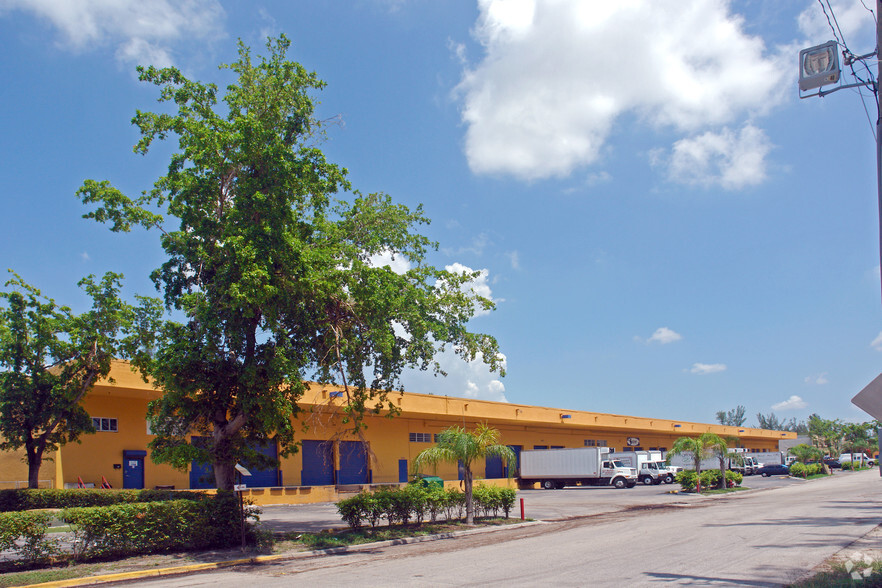 1700-1790 NW 96th Ave, Doral, FL en alquiler - Foto principal - Imagen 1 de 2