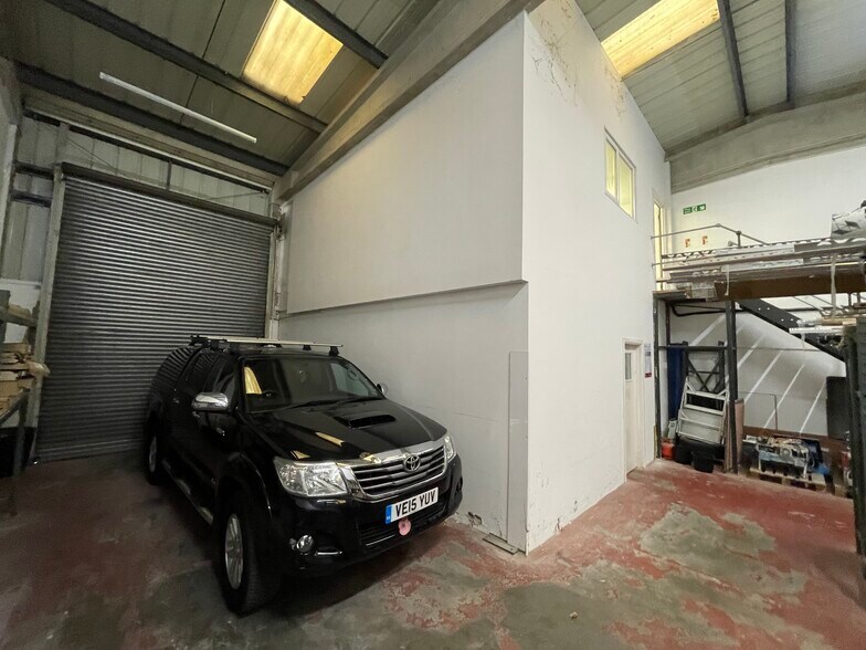 Christen Way, Maidstone en venta - Foto del edificio - Imagen 3 de 4