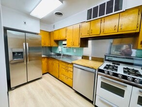 900-904 Penn Ave, Turtle Creek, PA en alquiler Foto del edificio- Imagen 2 de 8