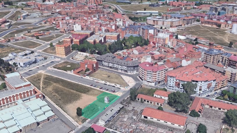 Avenida de Oviedo, 5, León, León en venta - Foto principal - Imagen 1 de 3