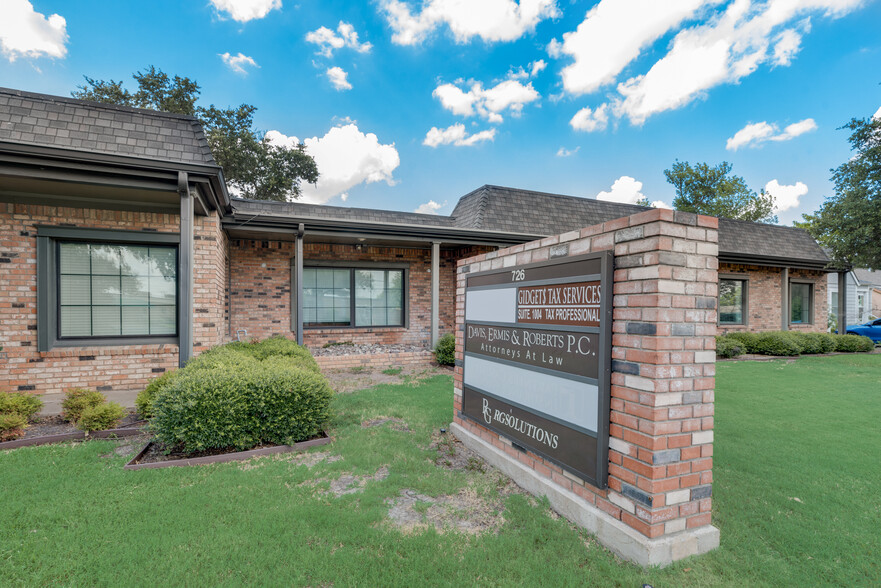 726 Dalworth St, Grand Prairie, TX en venta - Foto del edificio - Imagen 2 de 25