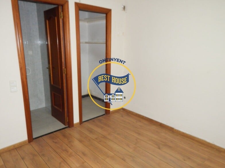 Local en Ontinyent, Valencia en alquiler - Foto del edificio - Imagen 3 de 31