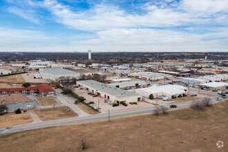 2333 Minnis Dr, Haltom City, TX - vista aérea  vista de mapa