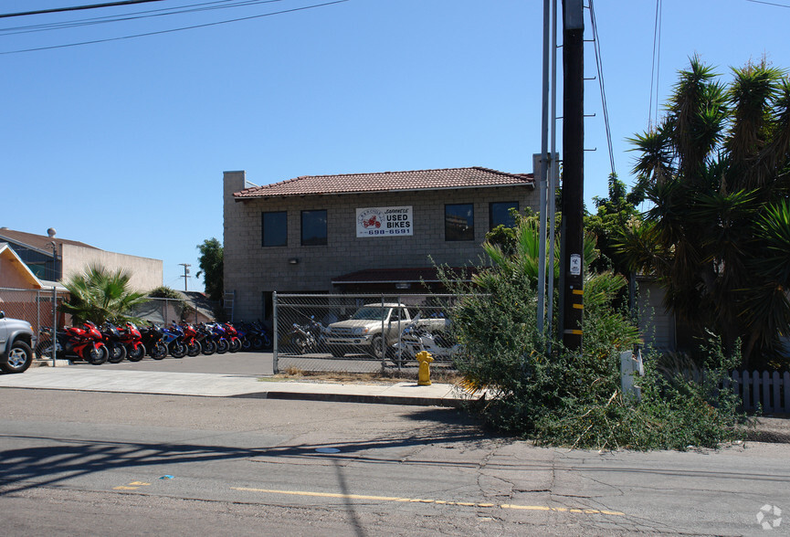 7637 North St, Lemon Grove, CA en venta - Foto del edificio - Imagen 2 de 2