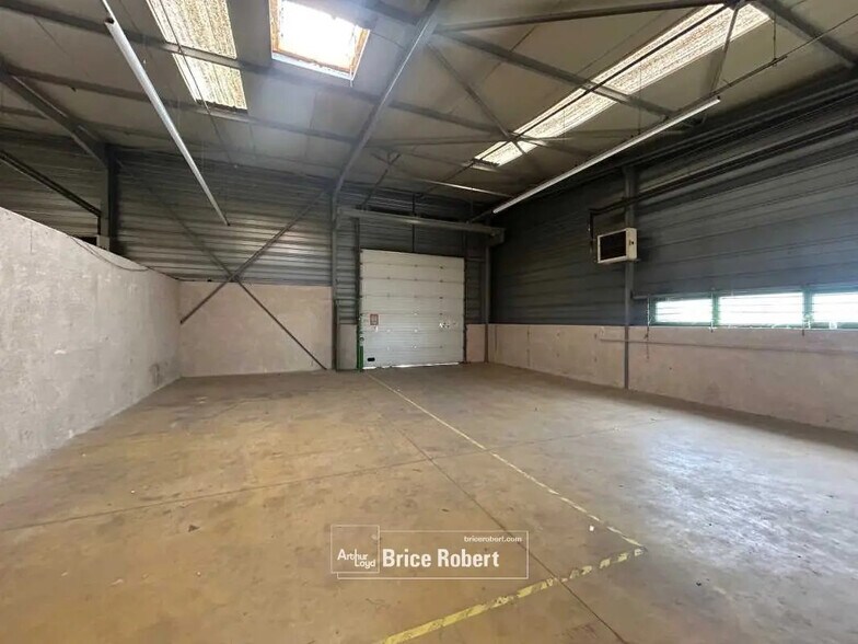 Nave en Chassieu en venta - Foto del interior - Imagen 3 de 6