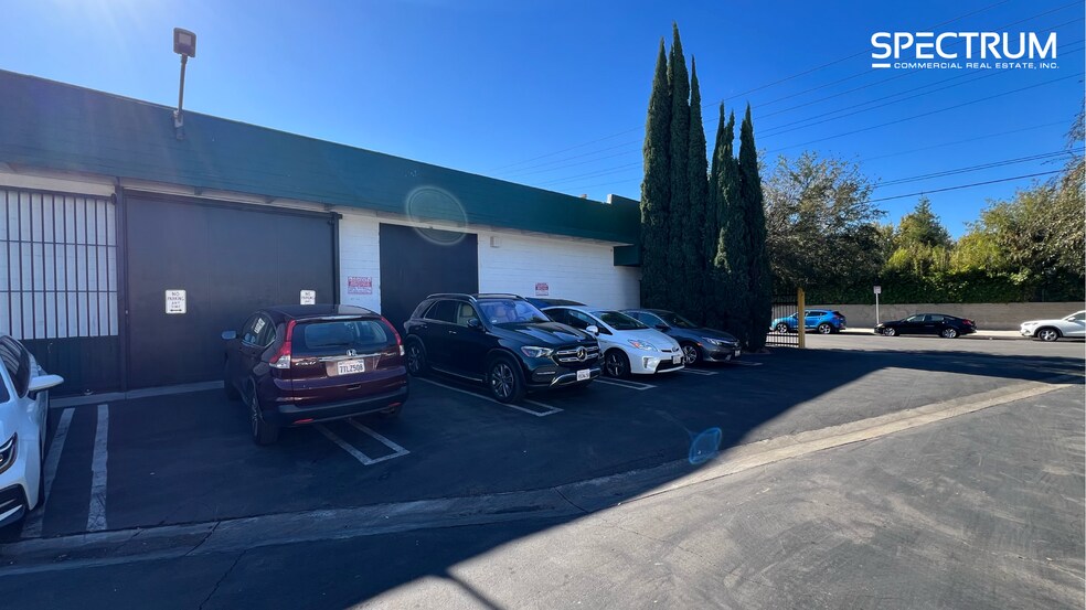 7730-7750 Gloria Ave, Van Nuys, CA en venta - Foto del edificio - Imagen 1 de 1