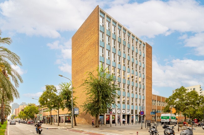 Más detalles de Passeig de la Zona Franca, 191-205, Barcelona - Oficina en alquiler