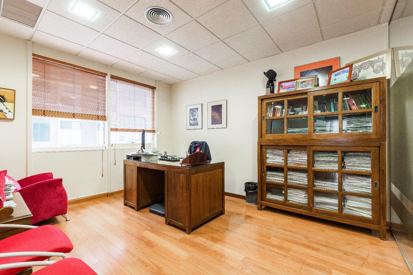 Oficina en Sevilla, Sevilla en alquiler Foto del interior- Imagen 1 de 31