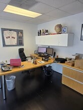 1400 NW 107th Ave, Miami, FL en alquiler Foto del interior- Imagen 2 de 14