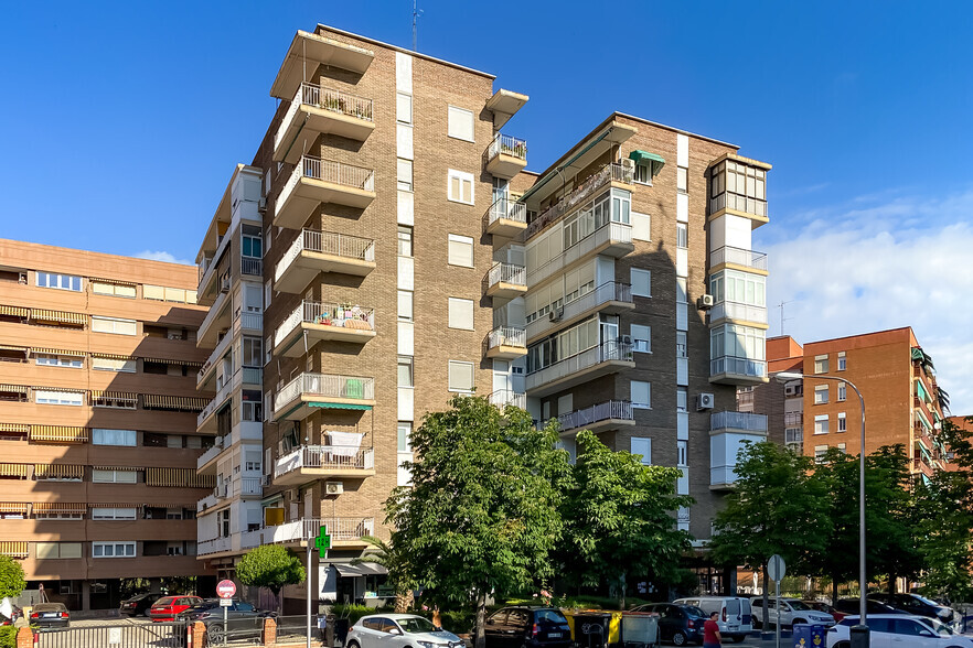 Calle De José De Cadalso, 90, Madrid, Madrid en alquiler - Foto del edificio - Imagen 2 de 2