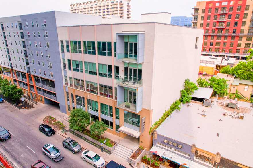 1705 Guadalupe St, Austin, TX en venta - Foto del edificio - Imagen 1 de 51