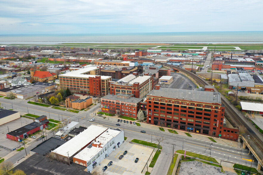 3615 Superior Ave, Cleveland, OH en alquiler - Foto del edificio - Imagen 1 de 19