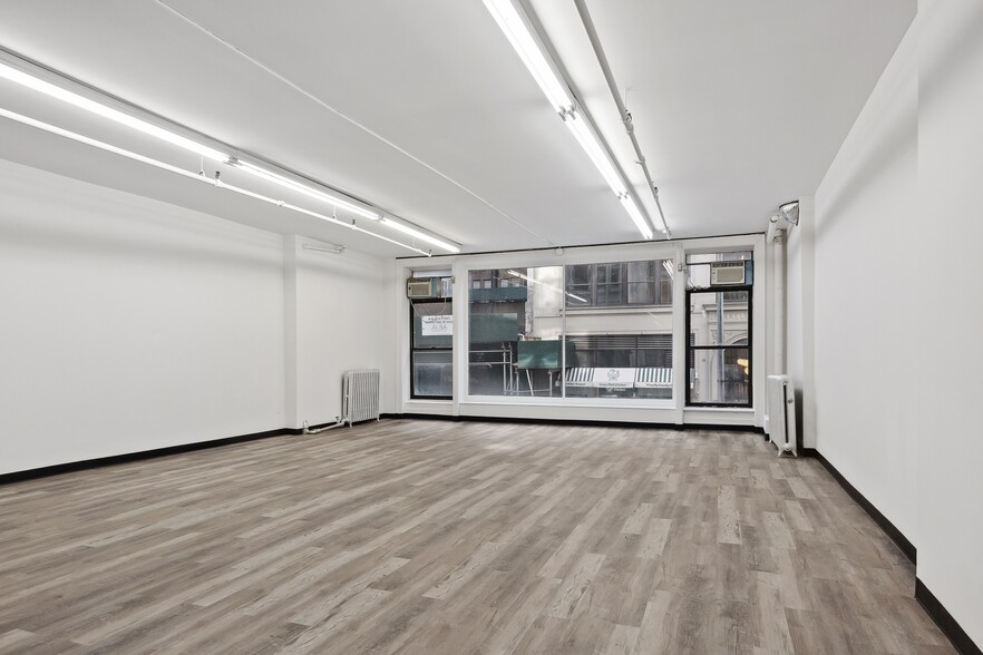 21 W 45th St, New York, NY en alquiler - Foto del interior - Imagen 1 de 3