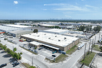 12300 NW 32nd Ave, Miami, FL - vista aérea  vista de mapa