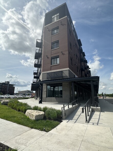 200 S 21st St, Lincoln, NE en alquiler - Foto del edificio - Imagen 2 de 20