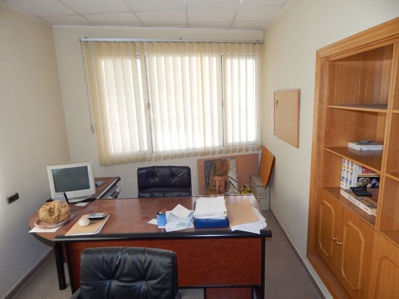 Local en València en venta - Foto del edificio - Imagen 3 de 19