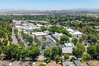 23861 McBean Pky, Valencia, CA - vista aérea  vista de mapa - Image1