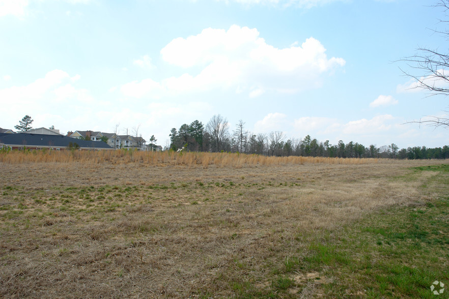 1001 Harris Mill Rd, Morrisville, NC en venta - Foto principal - Imagen 1 de 3