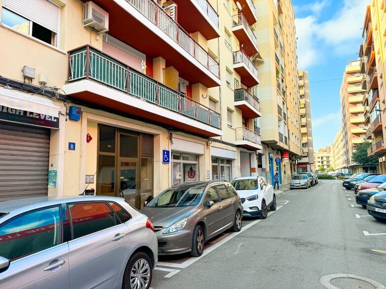 Carrer De Benidorm, Reus, Tarragona en venta - Foto del edificio - Imagen 2 de 3