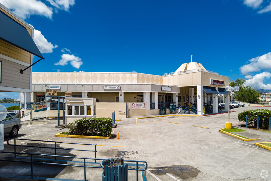 98-199 Kamehameha Hwy, Aiea, HI en alquiler - Foto del edificio - Imagen 2 de 9