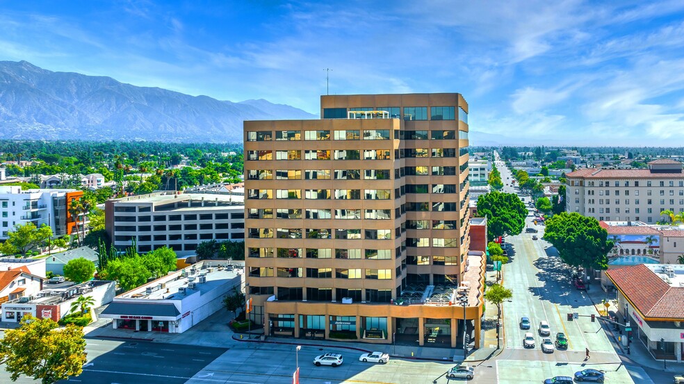 2 N Lake Ave, Pasadena, CA en alquiler - Foto del edificio - Imagen 1 de 6