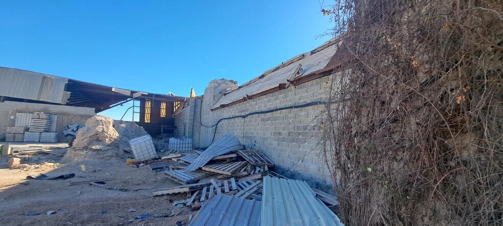 Nave en Alborache en venta - Foto del edificio - Imagen 3 de 48