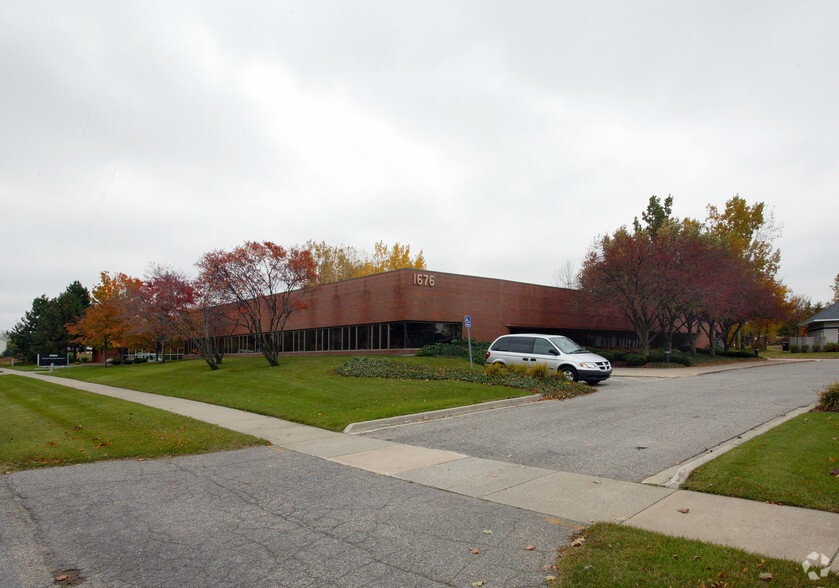 1676 Viewpond Dr SE, Grand Rapids, MI en alquiler - Foto del edificio - Imagen 2 de 19