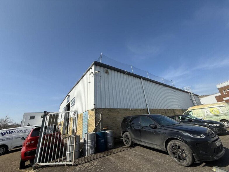 Park Farm Close, Folkestone en venta - Foto del edificio - Imagen 2 de 18