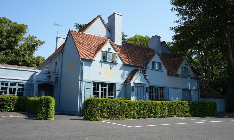 29 Windsor Rd, Staines en alquiler - Foto principal - Imagen 1 de 7