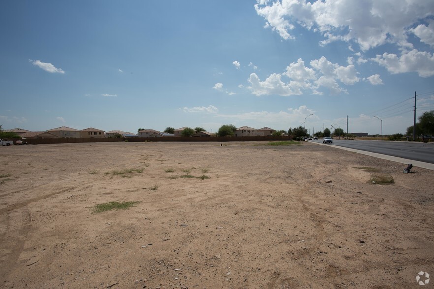 SEC of W Cactus Rd & N Dysart Rd, El Mirage, AZ en alquiler - Foto del edificio - Imagen 3 de 6