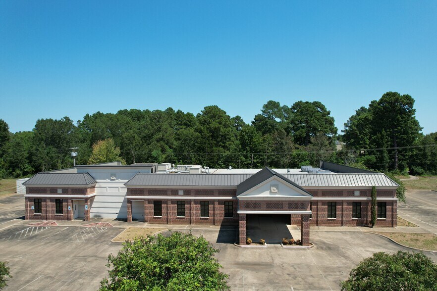 200 Renaissance Way, Crockett, TX en venta - Foto del edificio - Imagen 1 de 40